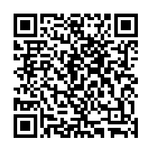 但是至于老师能够参加这一次的比赛是暂时的瞒着学生的二维码生成
