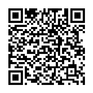 但是这么明显的战术OMG的教练不可能不找出针对的办法二维码生成