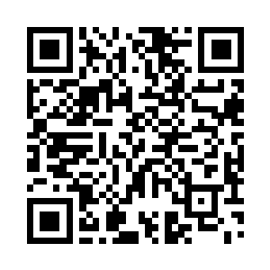 但是这些暗器完全都是与银骨扇为一体的二维码生成