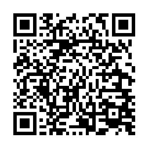 但是那些女人却哭得像自己的亲老娘死了一样的哀伤悲痛二维码生成