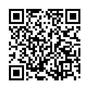 但是那玉清只是轻轻地挑起了她的下颚道二维码生成