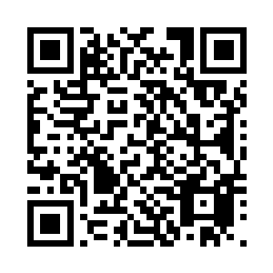 但是配合上两条比例惊人的美白长腿二维码生成