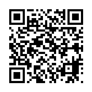 但是陆卿拿着刀子捅了一回又一回的二维码生成