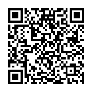 但是首映式上的那个女孩给他的印象实在是太深刻了二维码生成