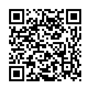 但林锐已经抬起枪击中了房间里的应急照明二维码生成