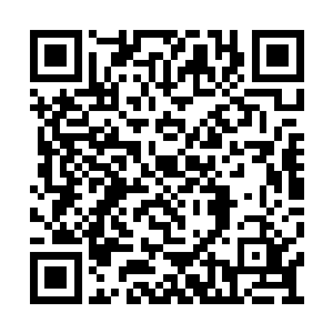 但现在她却很清楚这是个能呼风唤雨的恐怖人物二维码生成