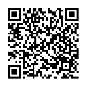 但紧跟着却是两声比刚才那一巴掌还要响亮的声音二维码生成