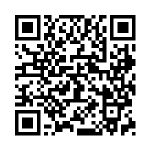 但罗兰却有把这不甘的胡言化作现实的能力二维码生成