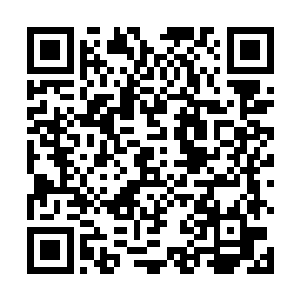 但要在舞台剧的现场表演形式下表现出来却是非常之难二维码生成