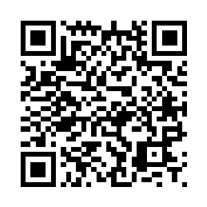 但见香味和碧绿的光芒一起冒出来二维码生成