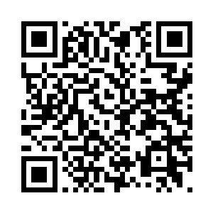 但身体却硬生生向右横移了一米左右二维码生成