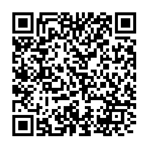 但还是一眼认出眼前这位女子应该是海州市电视台很有名的一位主持人二维码生成