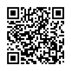 但还是很镇定地大致自我介绍了一番二维码生成