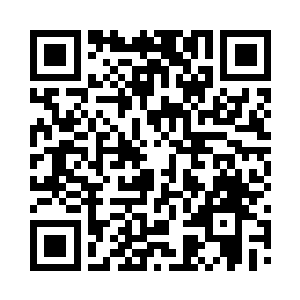 但还是飞快地按照轮胎标记的位置冲了过去二维码生成