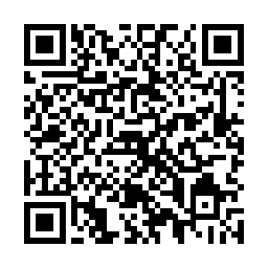 但这就好像是任何一个人在战争背景之下都会经历的事二维码生成