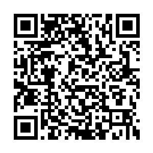 但霍君钰和拓拔信坚持要找到师傅扬舟月的坟墓二维码生成