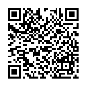 但齐正言似乎将浑天宝鉴与浣花剑派剑法融会贯通二维码生成