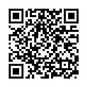 位于无数浮空大陆中心的无尽云海之中二维码生成