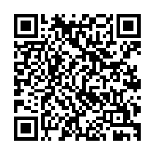 体型庞大的泰坦巨人也是忽然将目光移到了塔尔塔罗斯的身上二维码生成