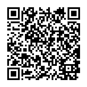 何况光看这洞穴壁的建造水准就知道这墓穴主人肯定是大有身份之人二维码生成