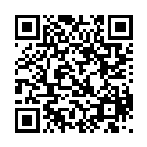 何振南和欧阳志远刚来到山下的公路上二维码生成