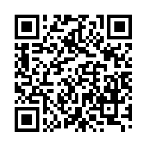 作为周仁安的妻子黛博拉当然也在观看二维码生成