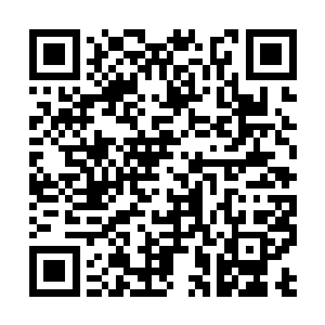 你……你说刚才那姑娘她……她……她不是徐慕君二维码生成