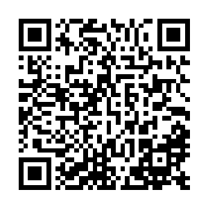 你上次拿走的那个微型香水瓶对你来说有什么特殊的意义吗二维码生成