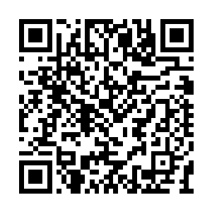 你又偷偷给娘带来的包裹里塞了五十块钱是不是二维码生成