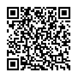 你是不是该给米哈埃拉短信告诉她我们出去玩了二维码生成