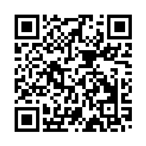 你洋洋得意地挑着这条毒蛇的尸体二维码生成