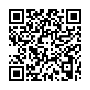 使他对这里的万物都生出一种亲切的感觉来二维码生成