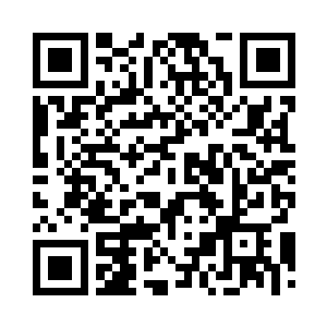 使劲的想要将又硬又韧的鱼肉吞进去二维码生成