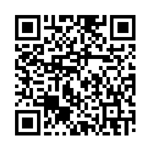 使她不时的将眼光飘向正在台上讲话的丁长生二维码生成