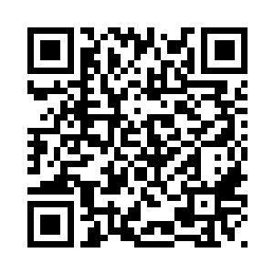 使得他容颜在月光下更加璞玉天成二维码生成