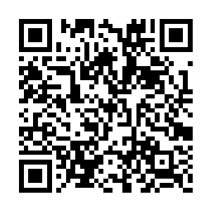 使用锋利的爪牙向着近卫军战士的身上招呼而去二维码生成