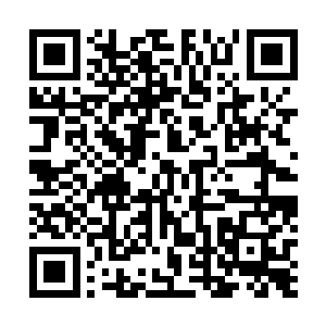 依旧能在一片雾蒙蒙中看见那一星点低亮度的识别反光条二维码生成