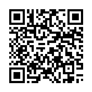 侦查技能不断的对着楚芊芊丢出去二维码生成