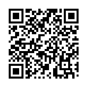 侯卫东跟随着周昌全到成津检查过工作二维码生成