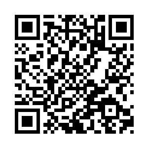 便一起向着茶楼上面预定好的包间走去了……二维码生成