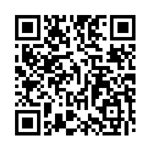 便先声夺人的矗立着一座巨大的精致牌坊二维码生成