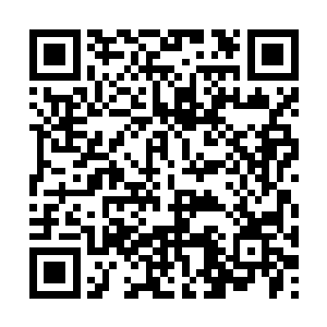 便听到旁边一桌有四五个书生正凑在一起讨论战况二维码生成