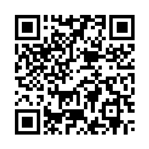 便坐在了紧挨在杨开旁边的椅子上二维码生成