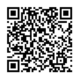 便如被一柄巨大而无坚不摧的利刃狠狠地捅破了一般二维码生成