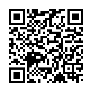 便把一叠货单和几封信递给闻春意二维码生成