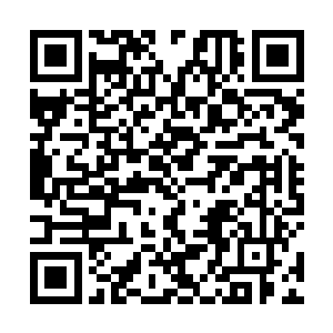 便立即退后了……不是他不想继续攻击那个天邪宗高手二维码生成