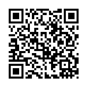 便端着两盘菜往身后的开放式厨房走去二维码生成