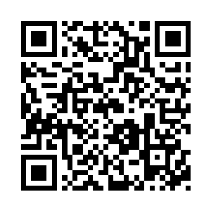 俏皮的望着那张近在咫尺的俊颜笑得没心没肺二维码生成