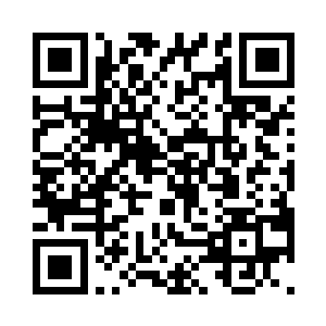 保镖拿起自己放在大厅的行李就离开了二维码生成