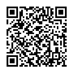 信息中心的主管脚步匆匆的离开了自己的办公室二维码生成